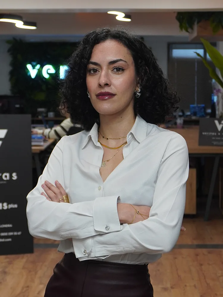 Zeynep KIRMIZIARSLAN